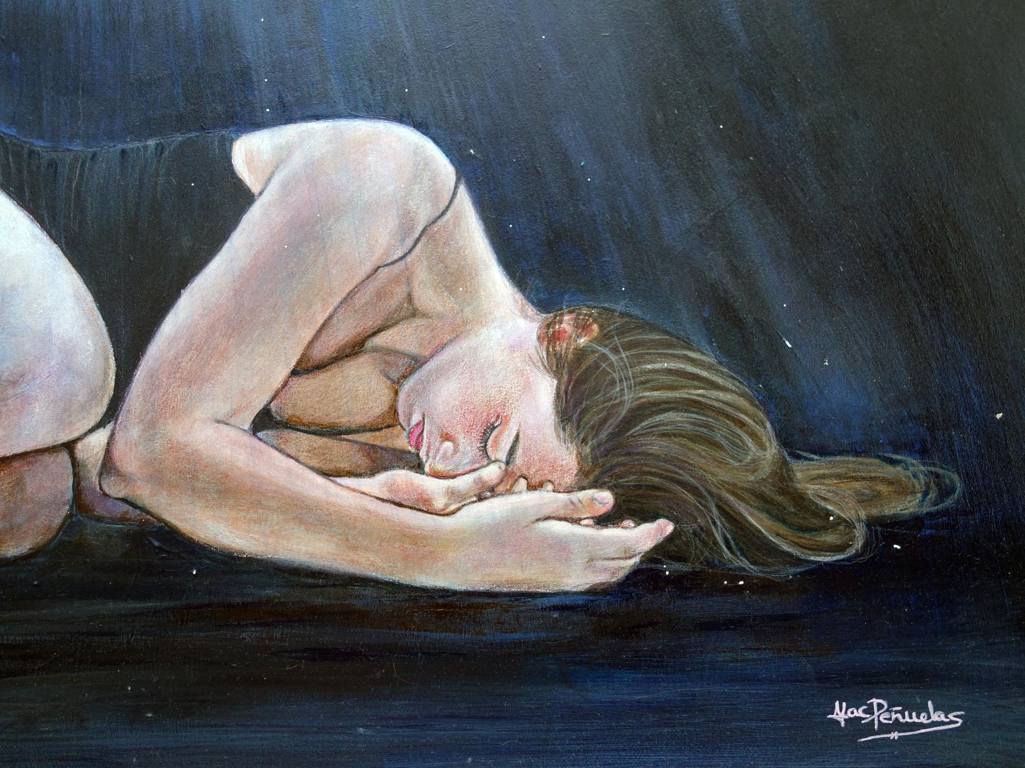 Detalle de una pintura acrílica y lápices de colores sobre tabla de 81x61 cm. de una mujer tumbada bajo la luna