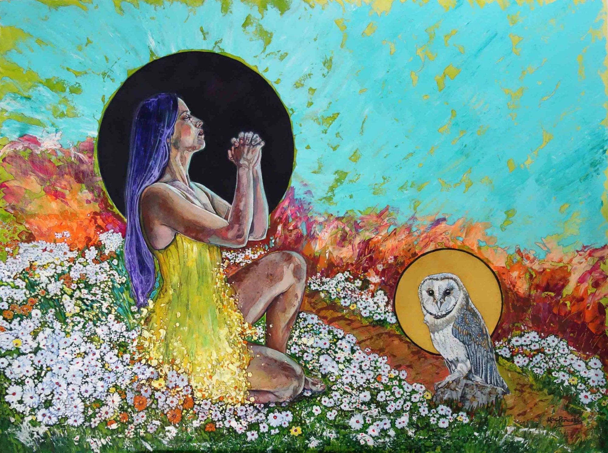 La búsqueda de la verdad, acrílico y técnicas mixtas sobre tabla de 61x81 cm. Figura arrodillada en actitud de rezo con cabello morado y vestimenta amarilla. Círculo negro abraza su cabeza y brazos. Lechuza dorada reposa sobre una piedra. Círculo dorado simbolizando divinidad. Flores blancas, naranjas y amarillas. Cielo turquesa y hierba verde.